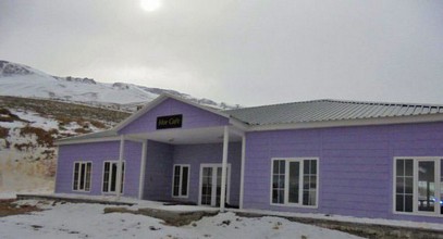 Сборные здания Кармод снова наверху, Новое заведение для лыжного центра в горах Эрган